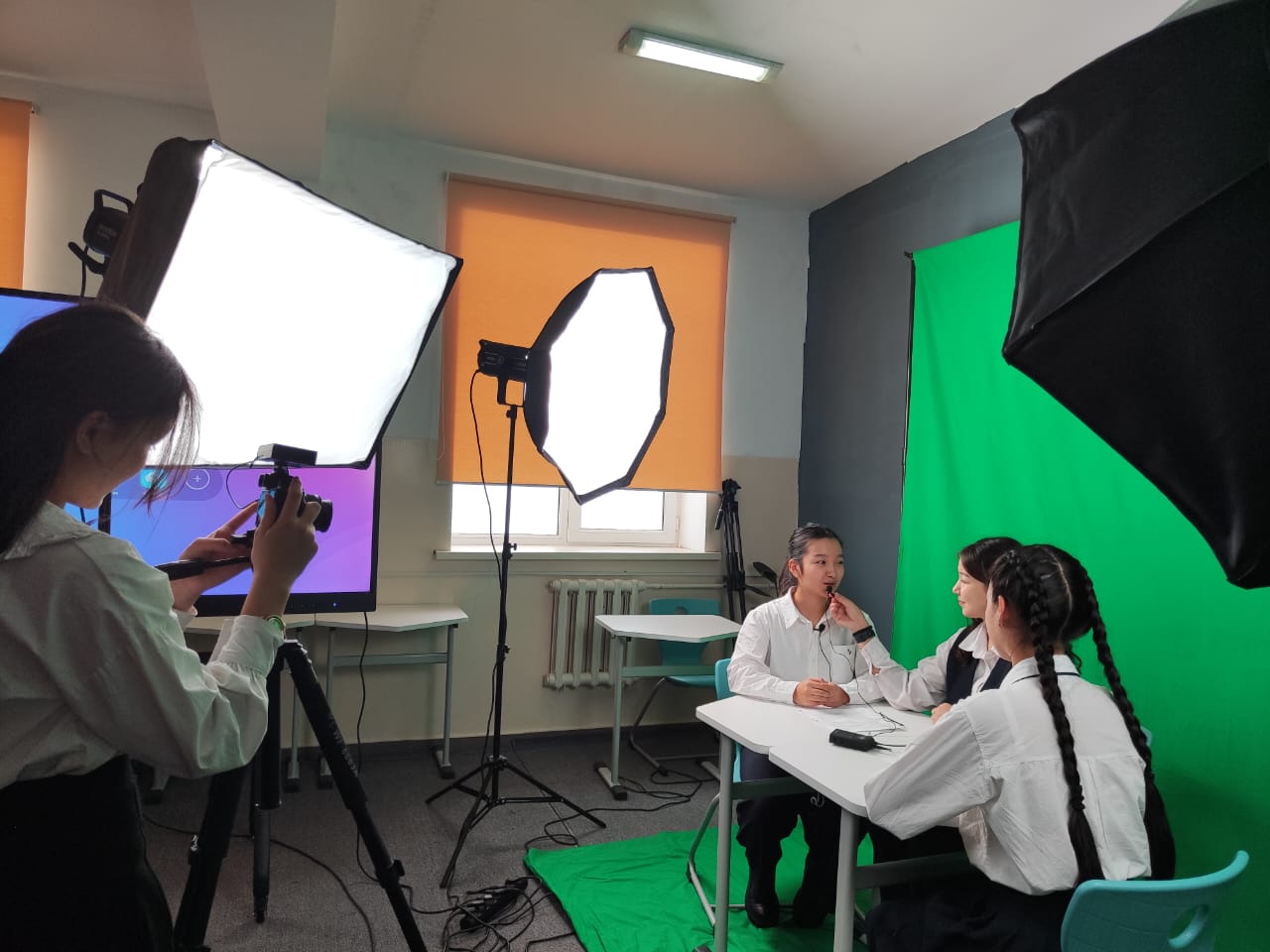 ЛИЦЕЙІШІЛІК "TELE-STUDIA" ҮЙІРМЕСІ ЖҮРГІЗІЛУДЕ
